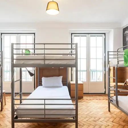 Brand New Fully Furnished Just 20 Meters From Anjos Metro Station - 3 Penzion Lisboa
