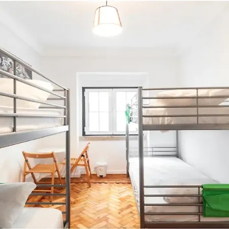 Penzion Brand New Fully Furnished Just 20 Meters From Anjos Metro Station - 3 *